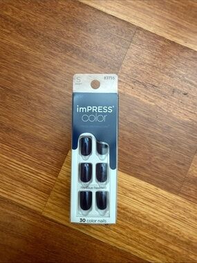 imPRESS Color Press-On Nails — Classic Black Short Set